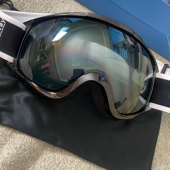 - - MENS  BLACK SNOW MOBILE SKI SNOWBOARDING SNOW ACTIVITIES GOOGLES *NEW* - Picture 3 of 9